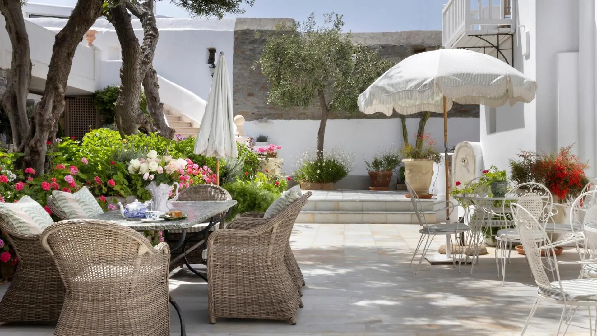 Despotiko Hotel Mykonos Town 4*,